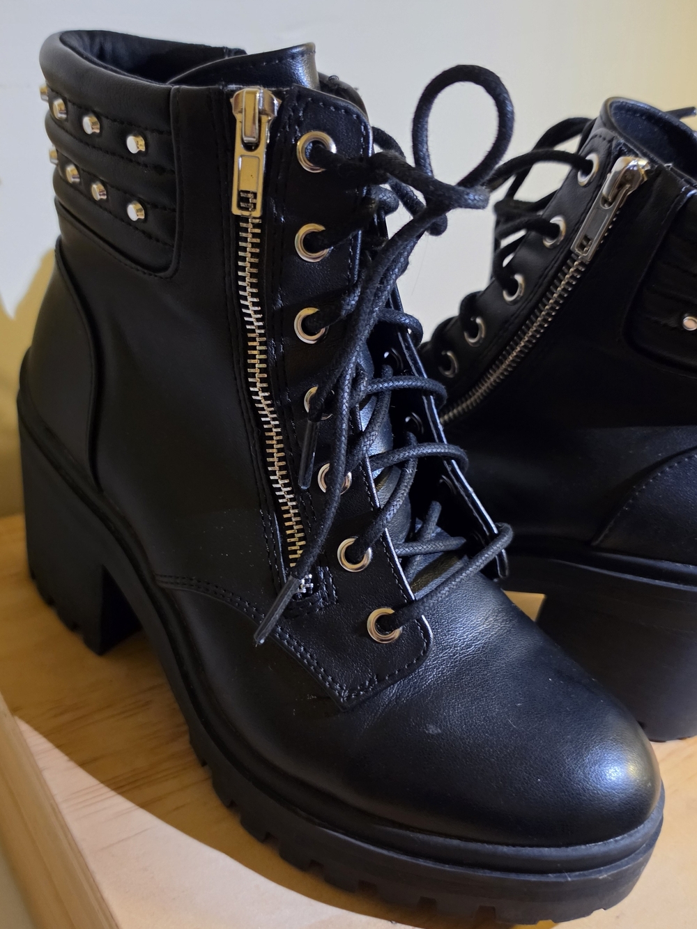 Black Women's Platform Lace-Up Ankle Boots with Side Zip